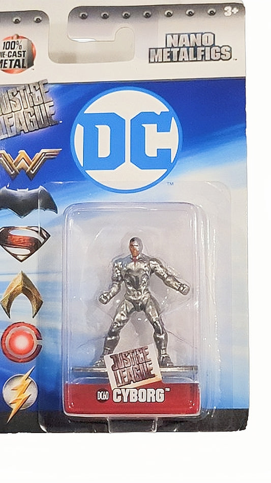 DC Teen Titans - Cyborg Metal Figure