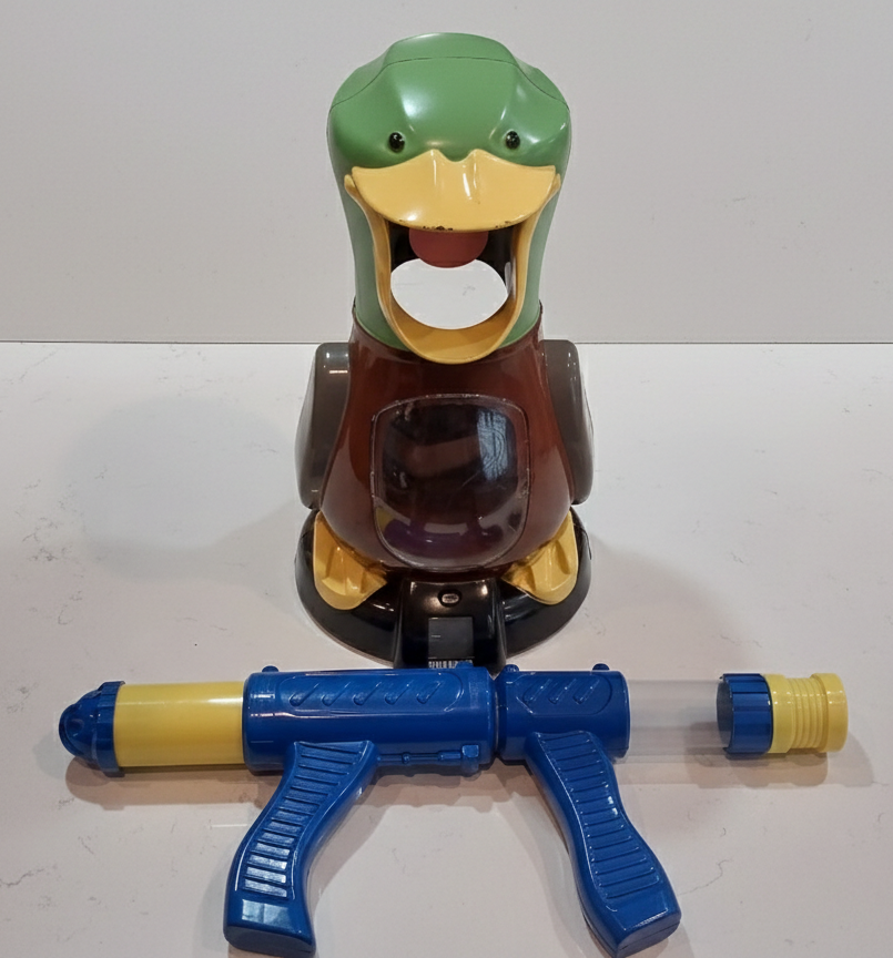 Duck shooter goal game- gently used- FREE