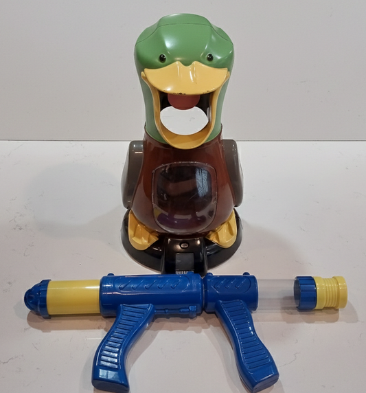 Duck shooter goal game- gently used- FREE